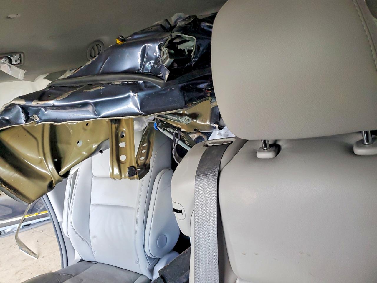 2015 TOYOTA SIENNA photo 19