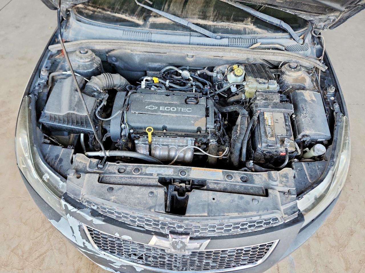2014 CHEVROLET CRUZE LS photo 11