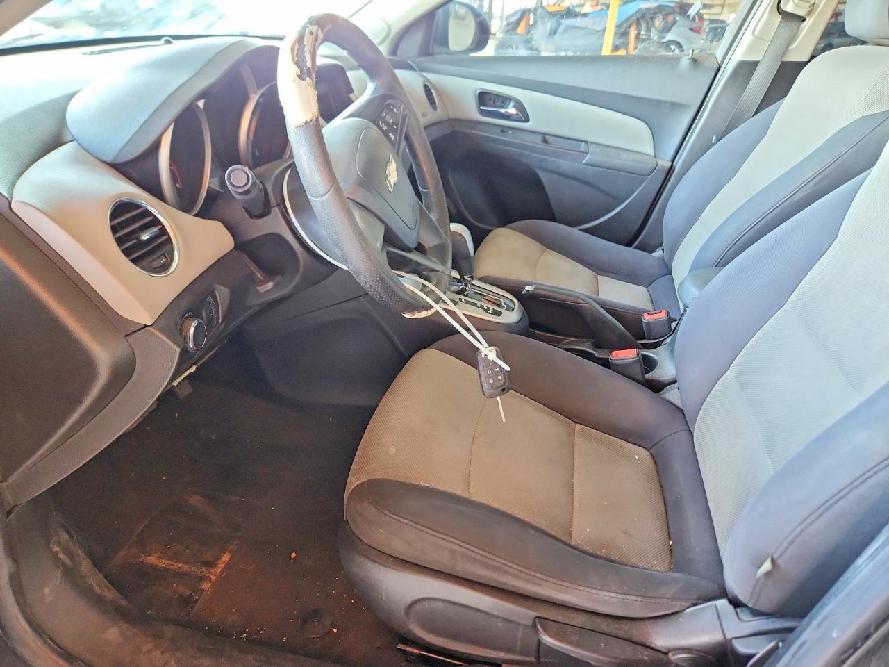 2014 CHEVROLET CRUZE LS photo 7