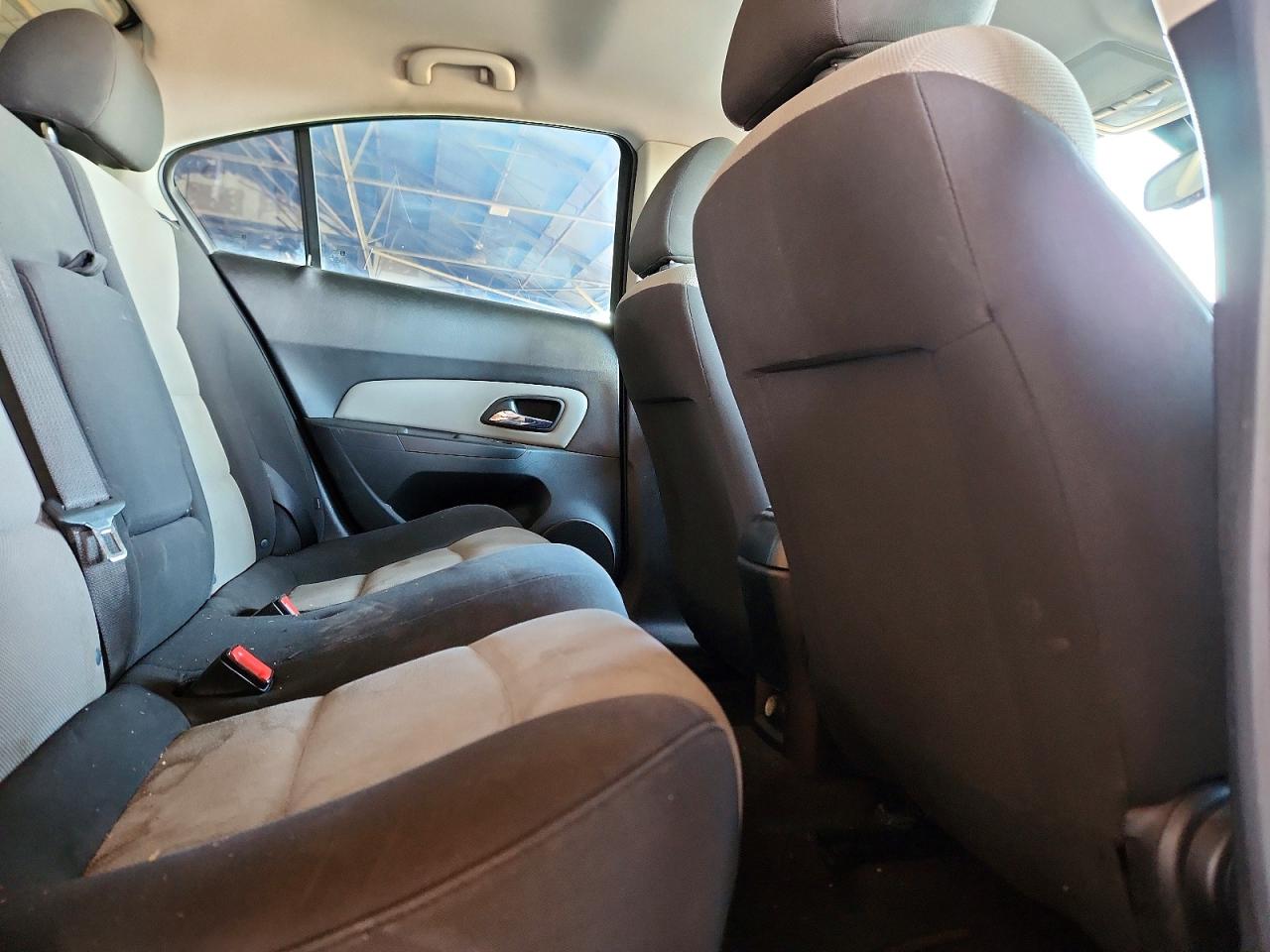 2014 CHEVROLET CRUZE LS photo 10