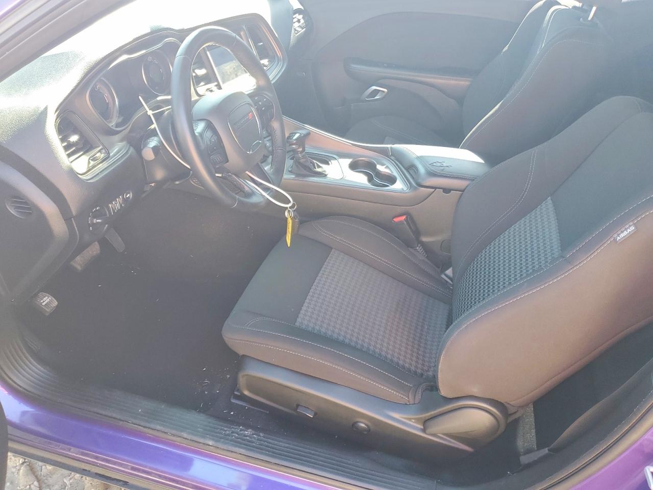2023 DODGE CHALLENGER SXT photo 19