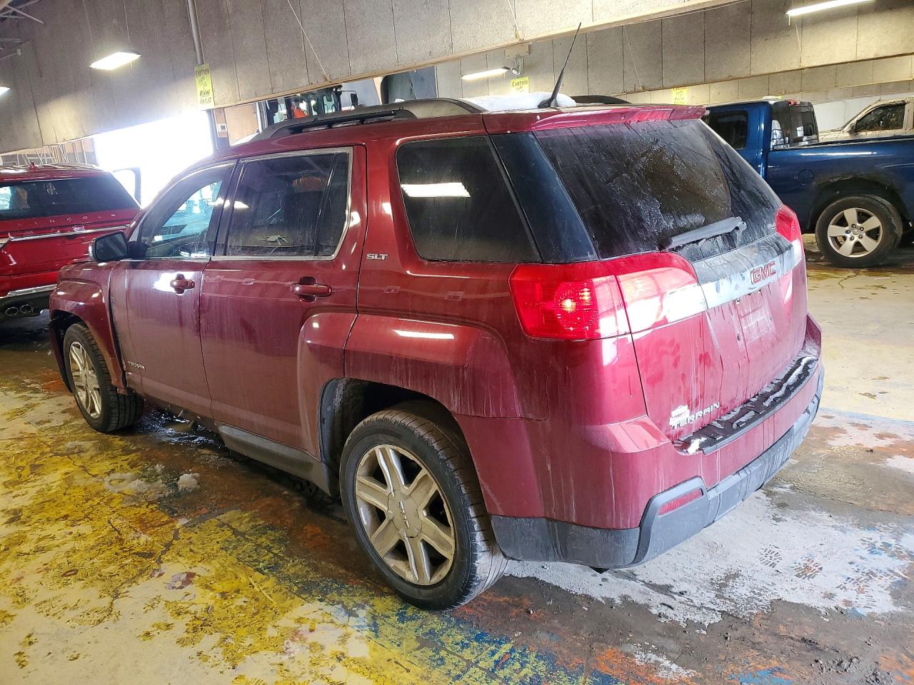 2011 GMC TERRAIN SLT photo 3