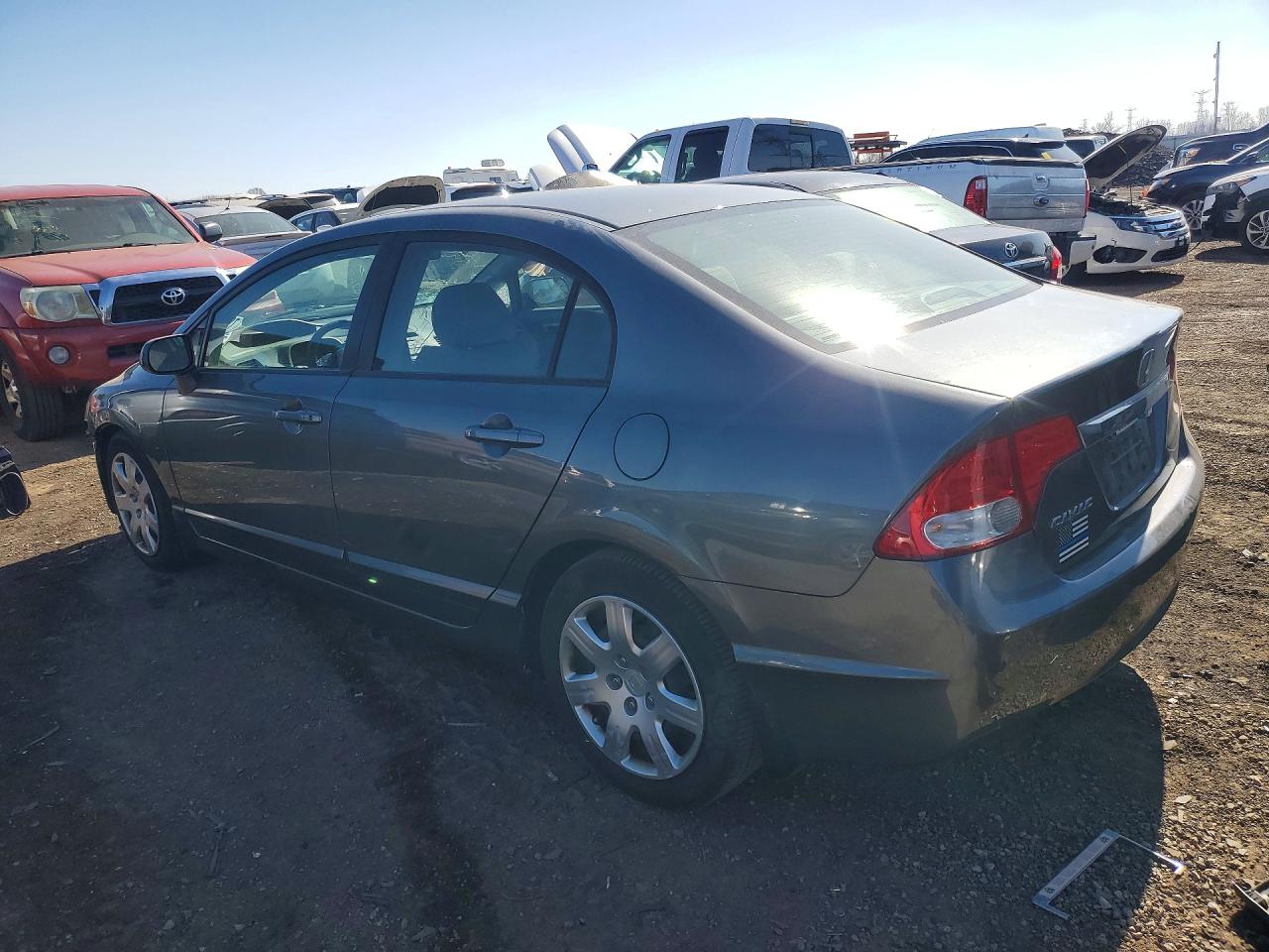 2011 HONDA CIVIC LX photo 2