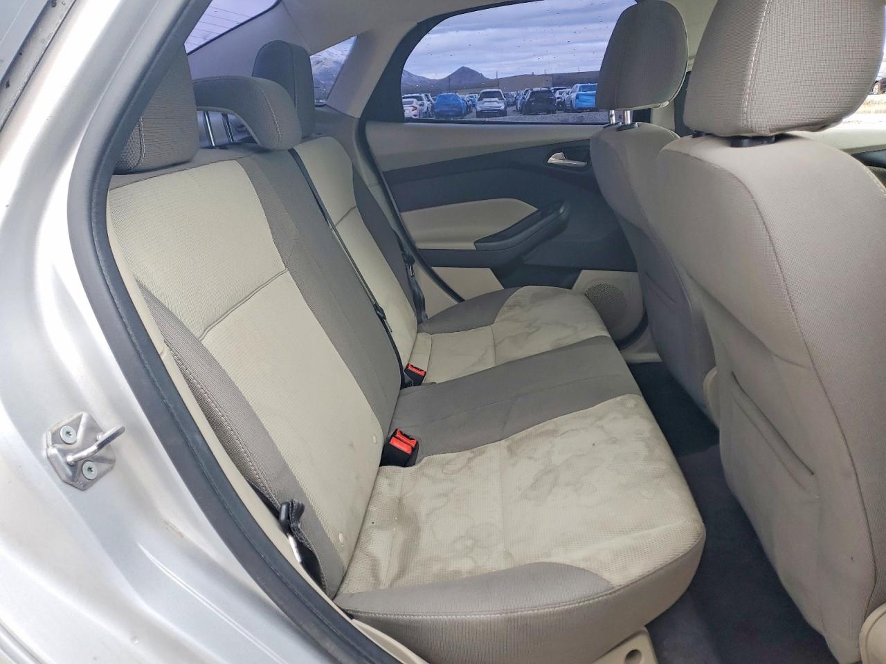 2013 FORD FOCUS SE photo 19