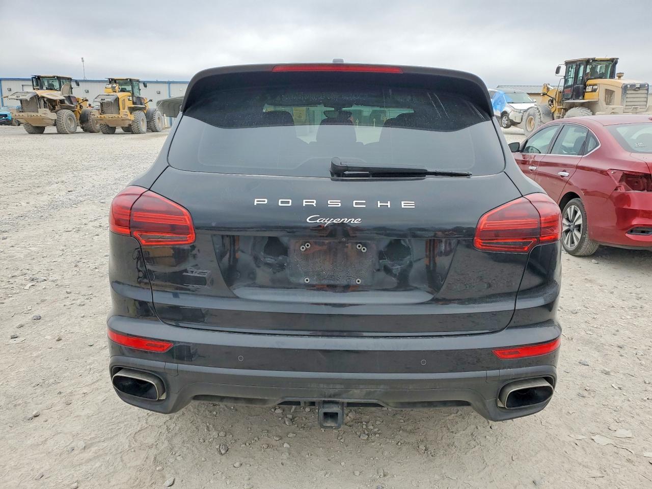 2017 PORSCHE CAYENNE photo 11