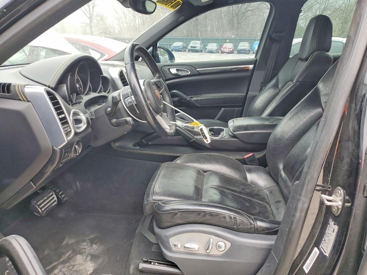 2017 PORSCHE CAYENNE photo 13