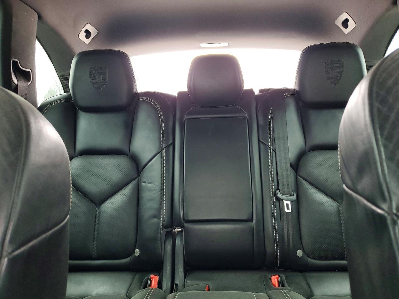 2017 PORSCHE CAYENNE photo 19