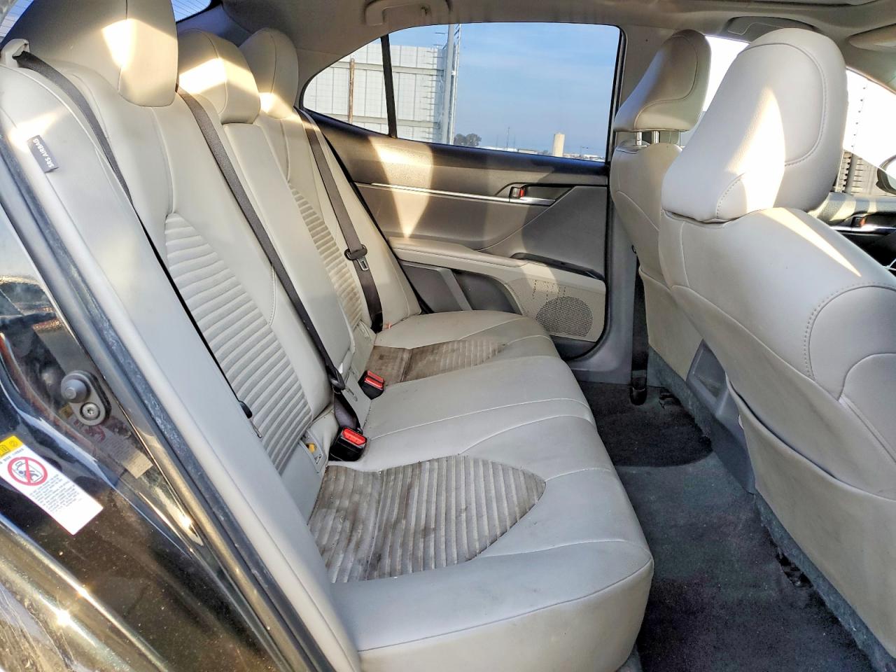 2018 TOYOTA CAMRY SE photo 28