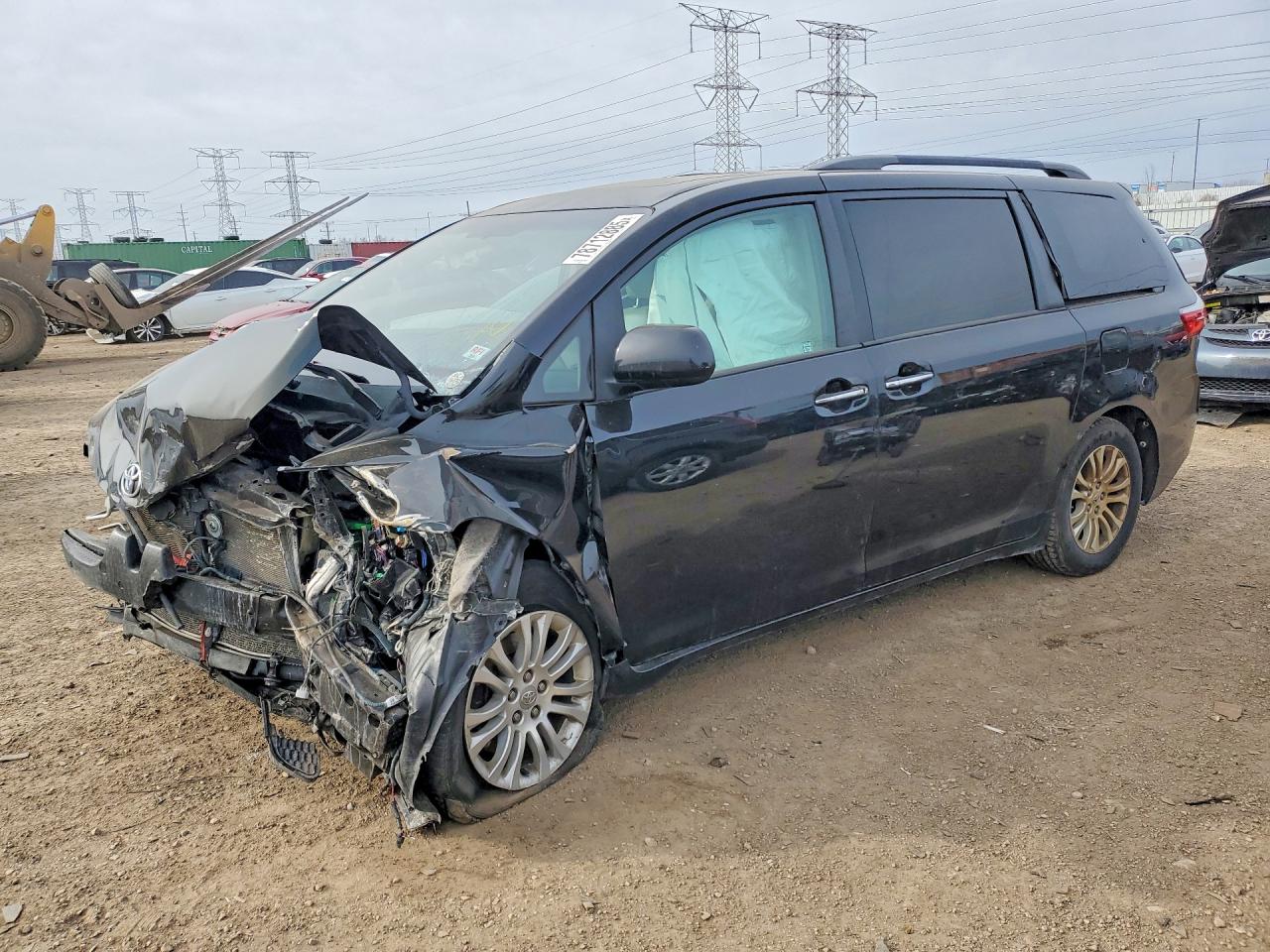 2015 TOYOTA SIENNA