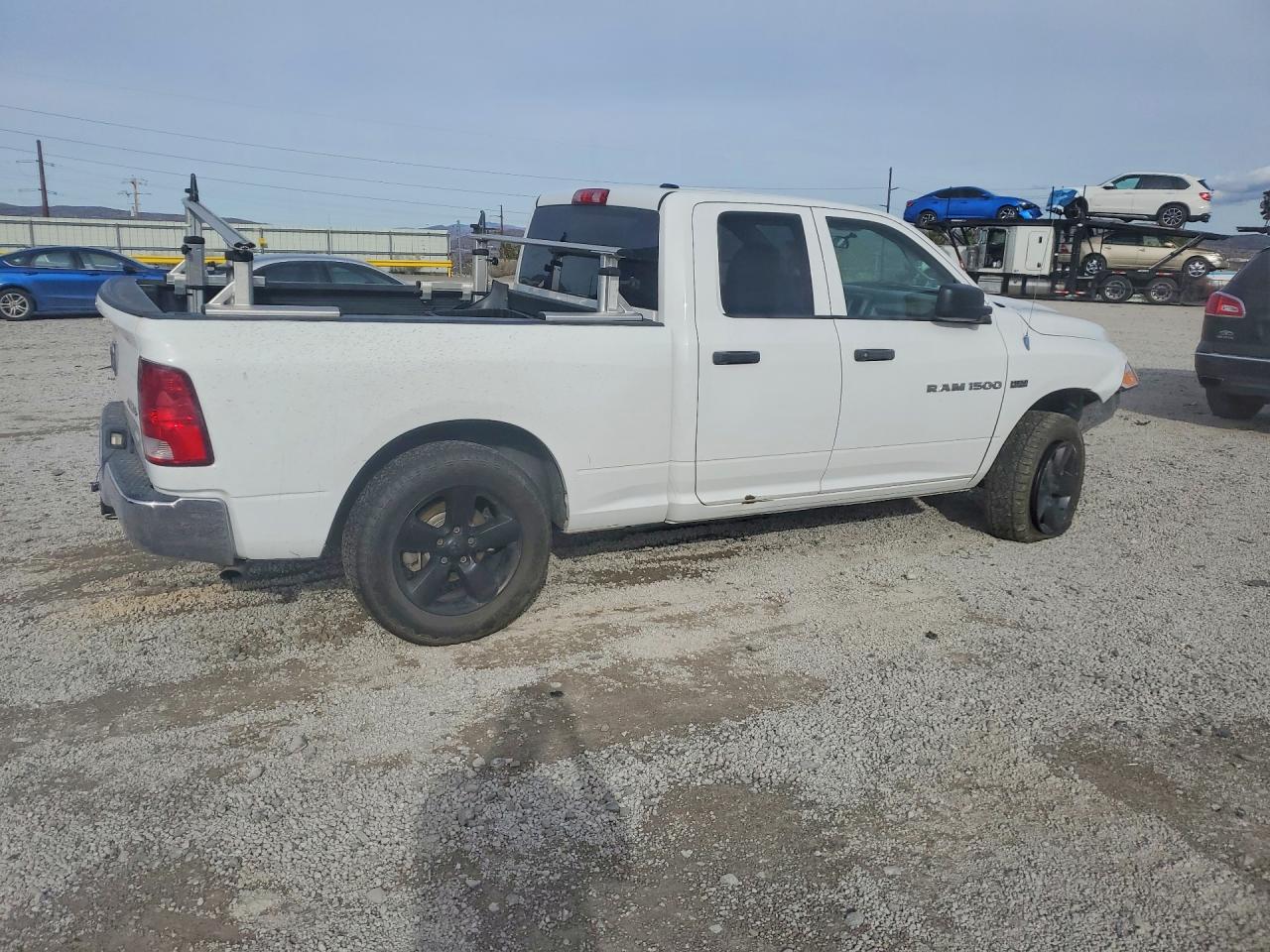 2011 DODGE RAM 1500 photo 3