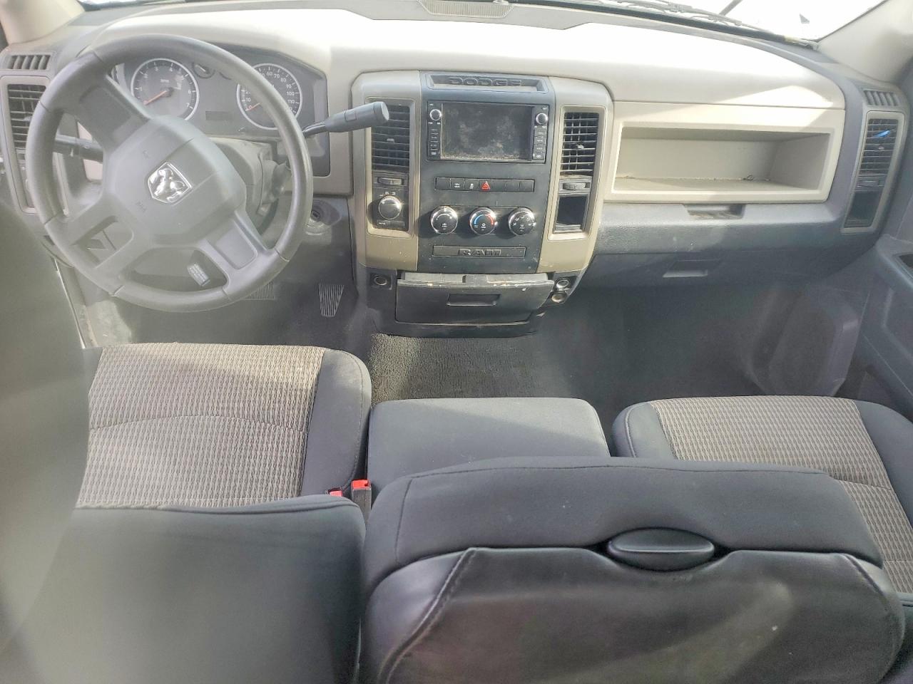 2011 DODGE RAM 1500 photo 8