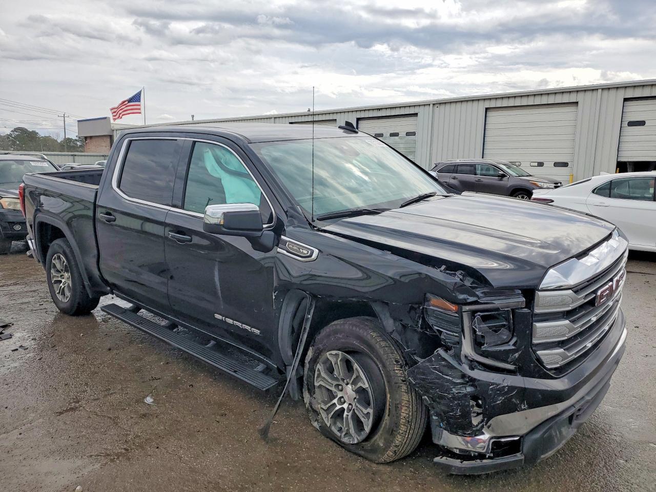 2025 GMC SIERRA C1500 SLE photo 7