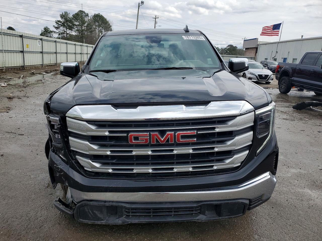 2025 GMC SIERRA C1500 SLE photo 9