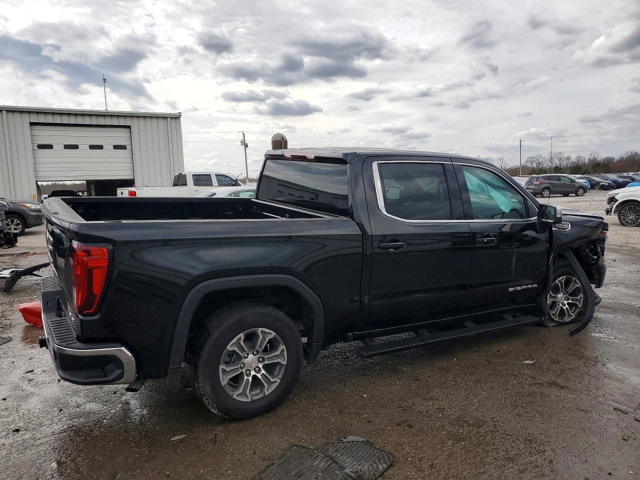 2025 GMC SIERRA C1500 SLE photo 5