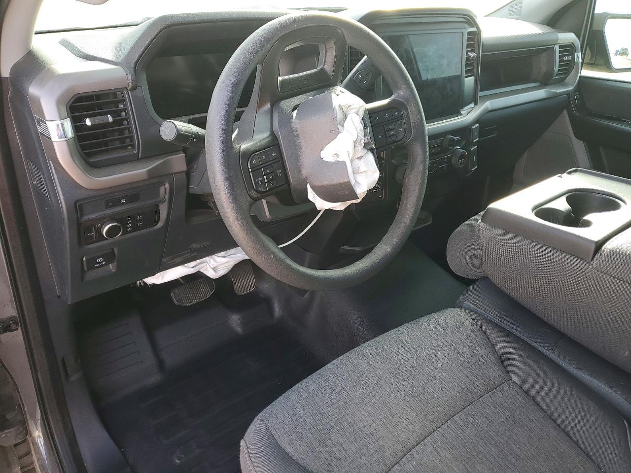 2025 FORD F150 XL photo 15