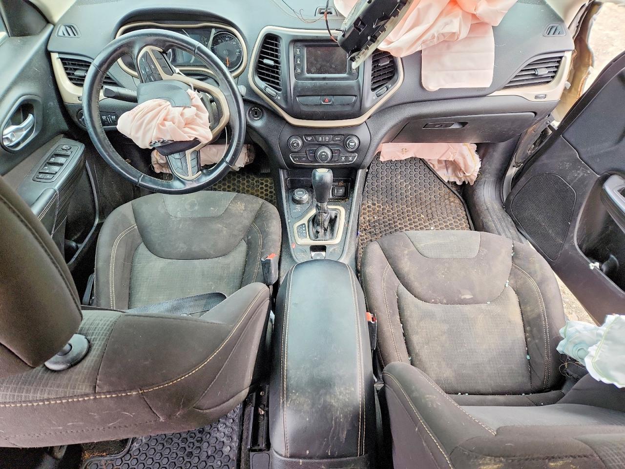 2016 JEEP CHEROKEE LATITUDE photo 29