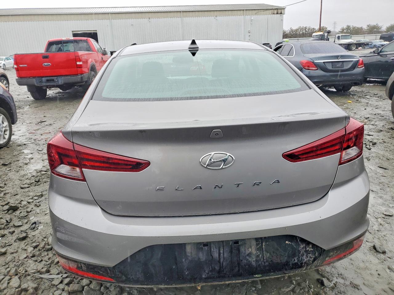 2020 HYUNDAI ELANTRA SEL photo 11