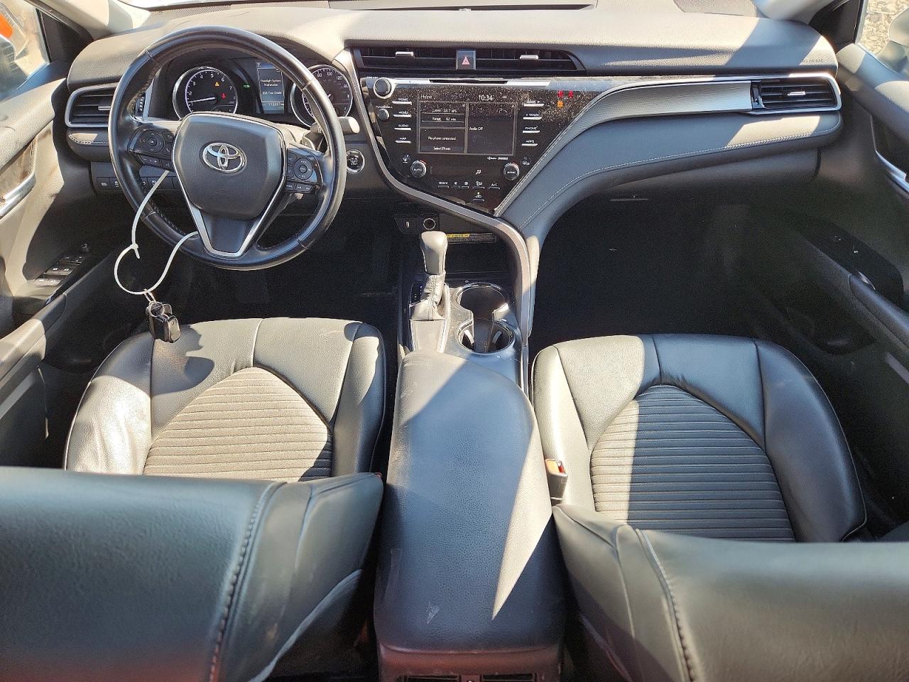 2019 TOYOTA CAMRY L photo 8