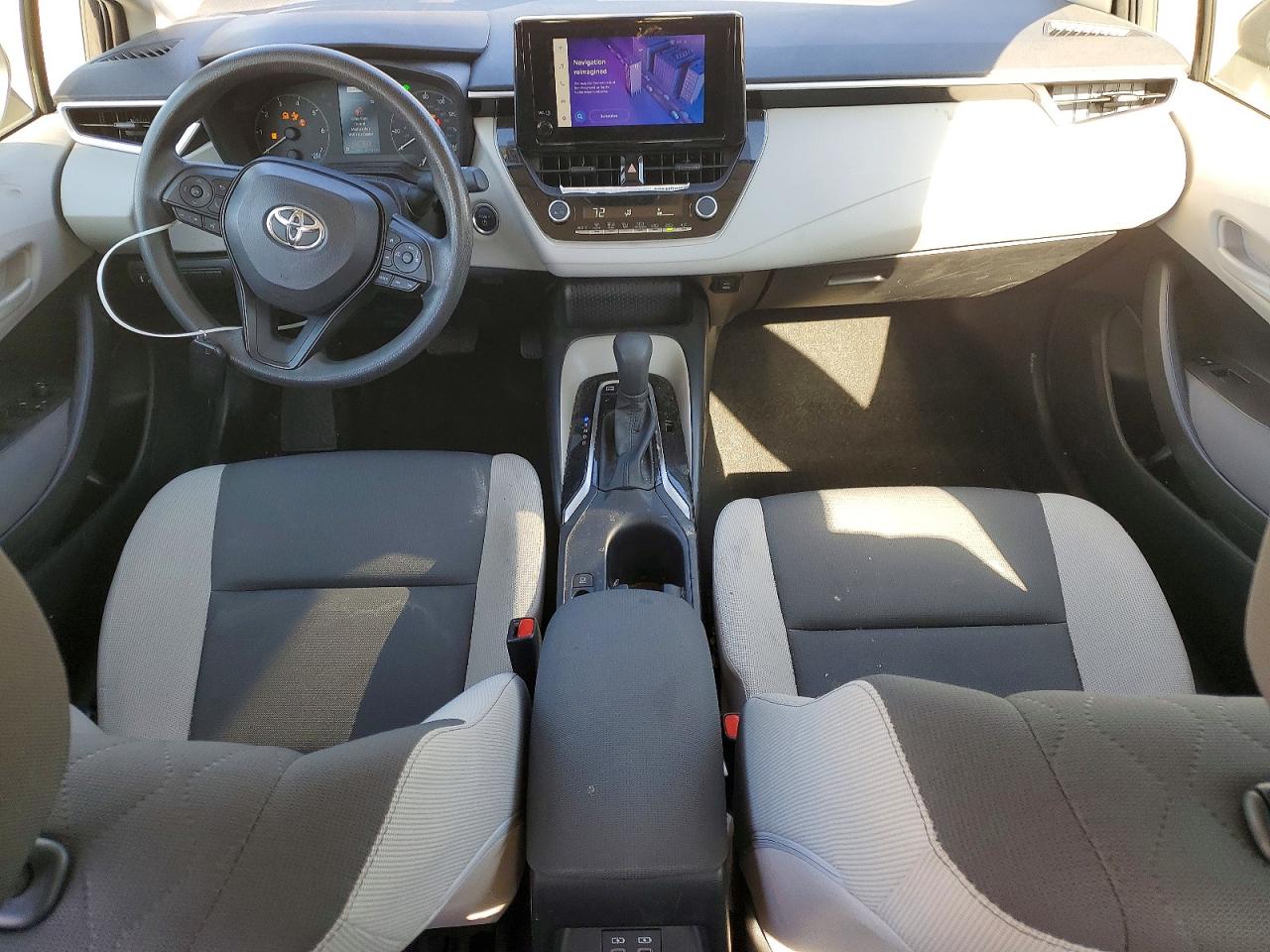 2023 TOYOTA COROLLA LE photo 29