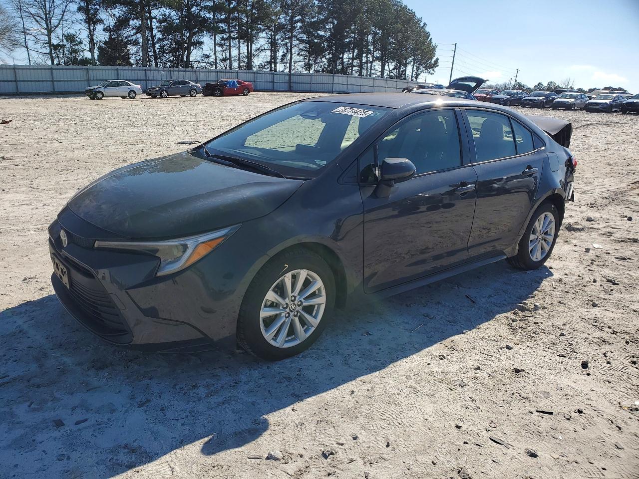 2023 TOYOTA COROLLA LE photo 2