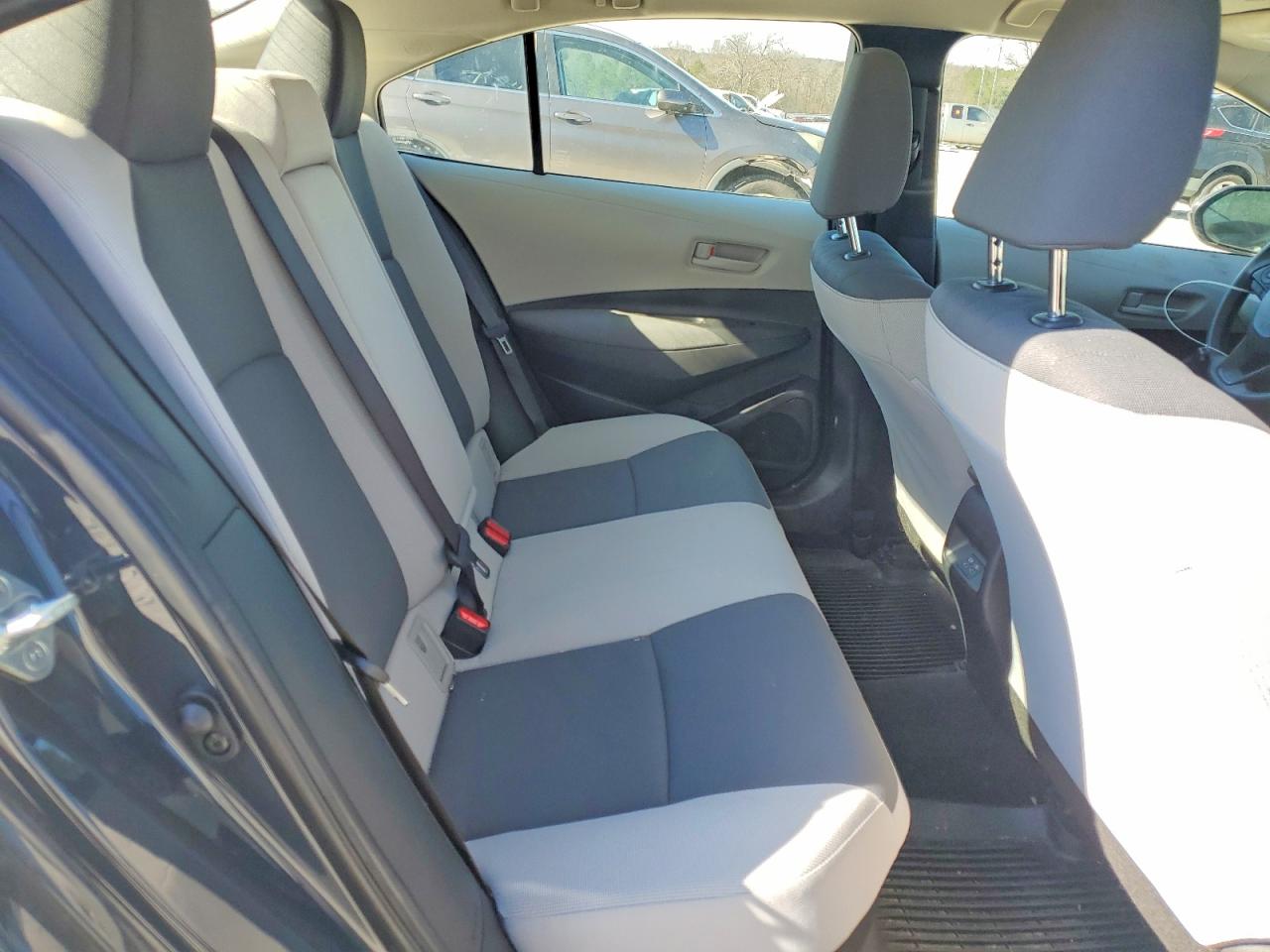 2023 TOYOTA COROLLA LE photo 37