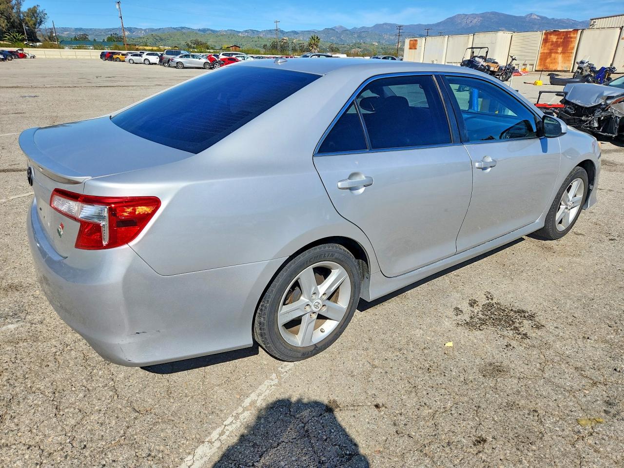 2012 TOYOTA CAMRY BASE photo 3