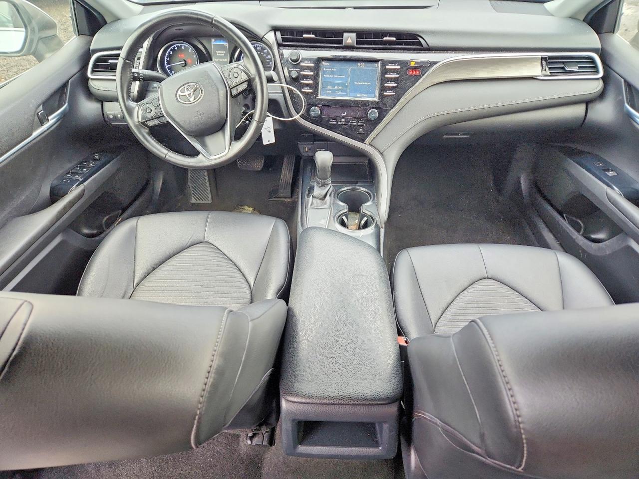 2018 TOYOTA CAMRY SE photo 15