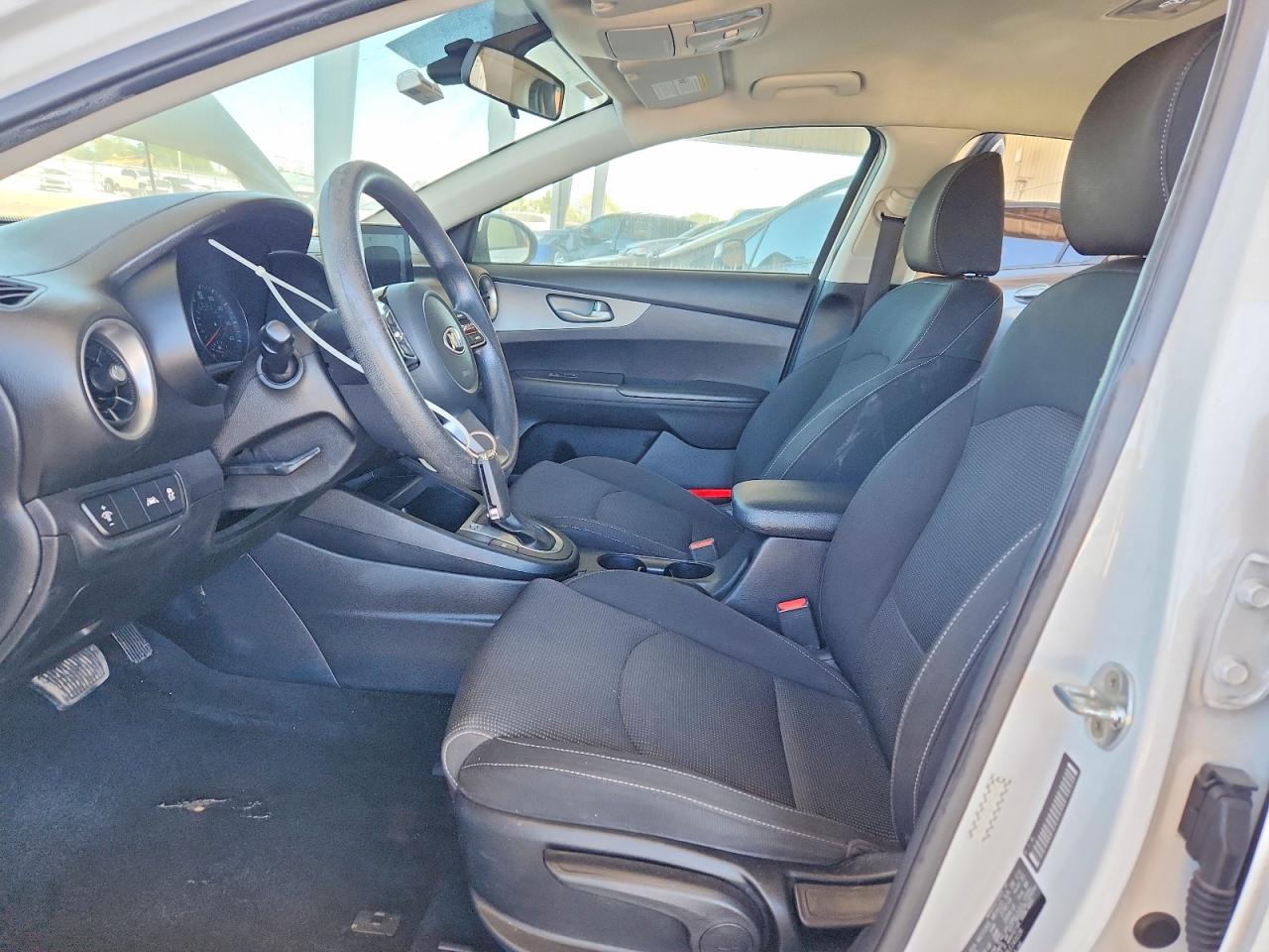 2020 KIA FORTE LXS photo 19