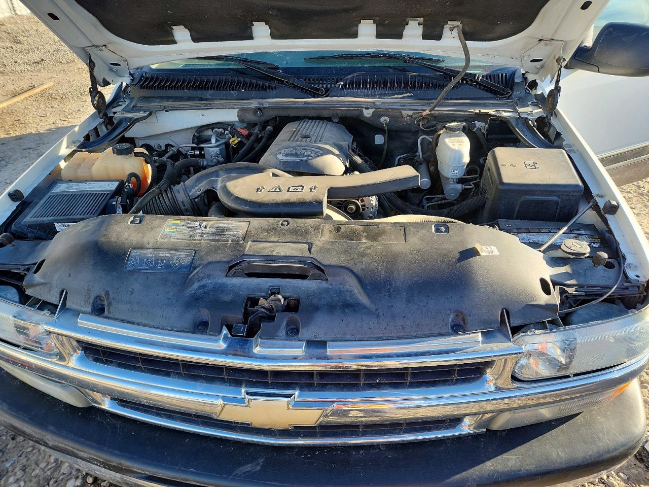 2004 CHEVROLET SUBURBAN K1500 photo 11