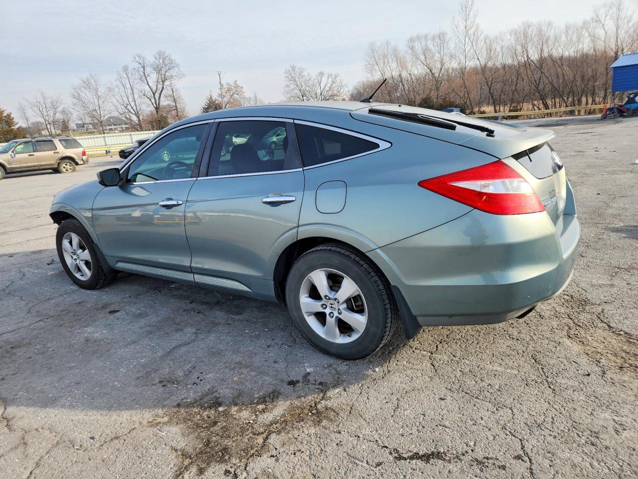 2010 HONDA ACCORD CROSSTOUR EX photo 2