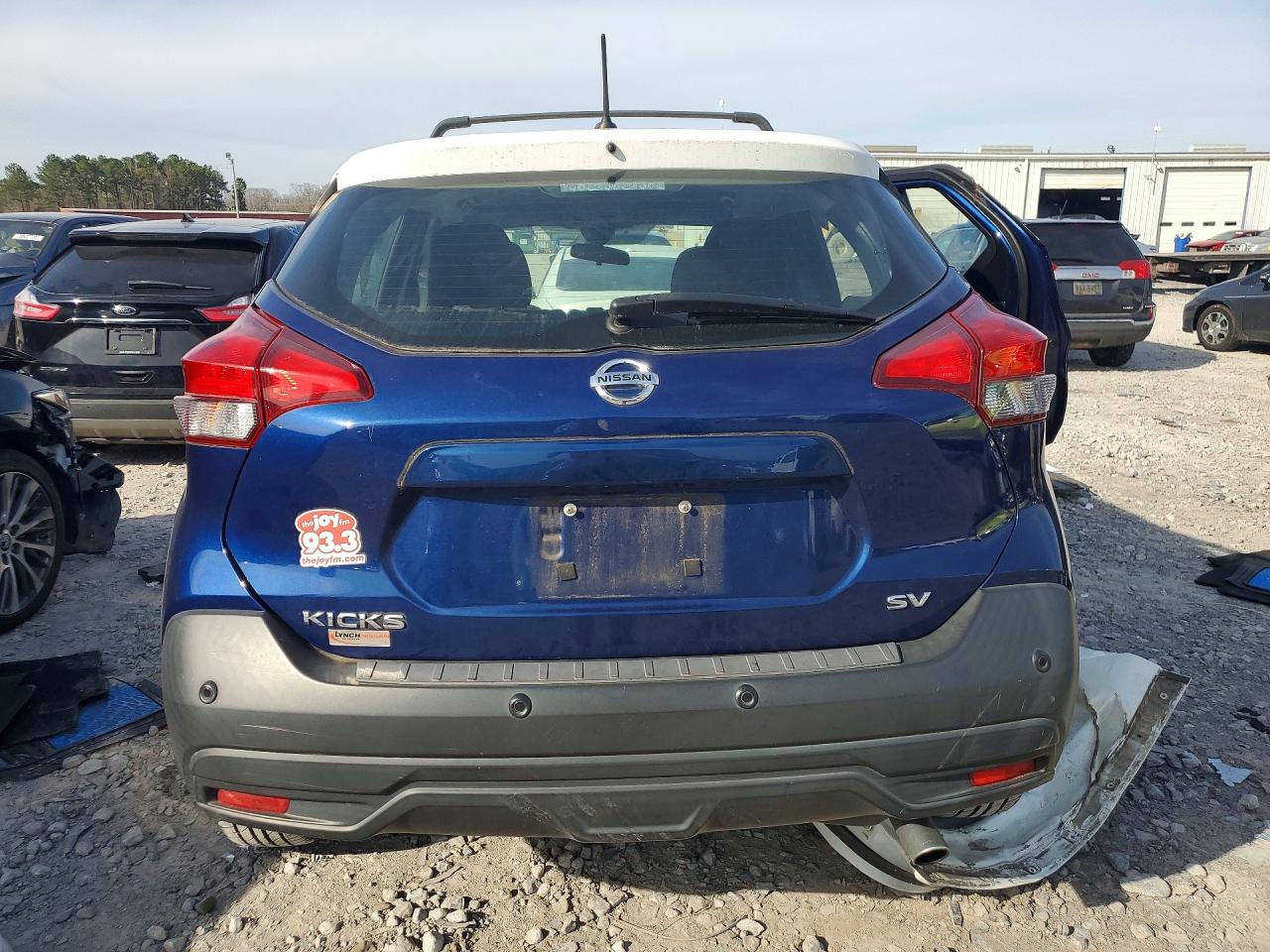 2020 NISSAN KICKS photo 6