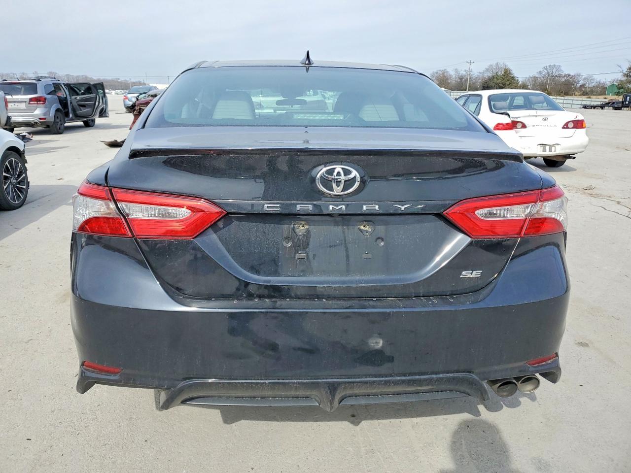 2019 TOYOTA CAMRY L photo 21