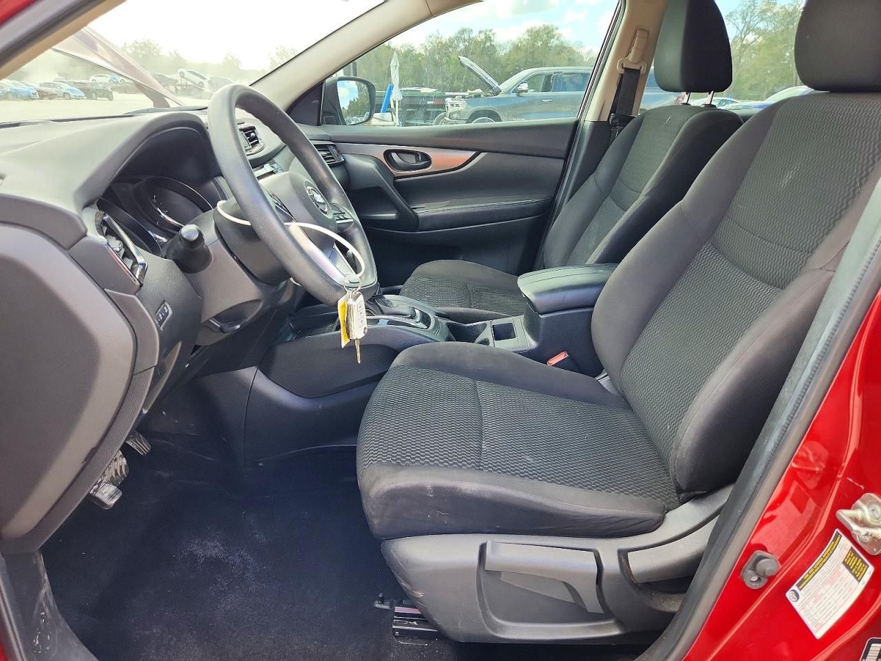 2020 NISSAN ROGUE SPORT S photo 13