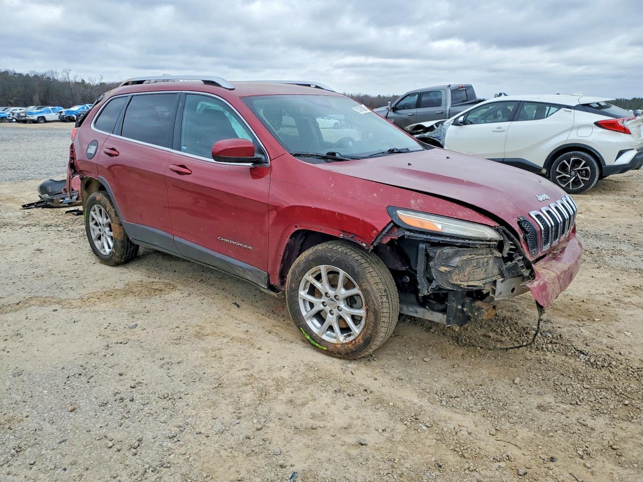 2015 JEEP CHEROKEE LATITUDE photo 4