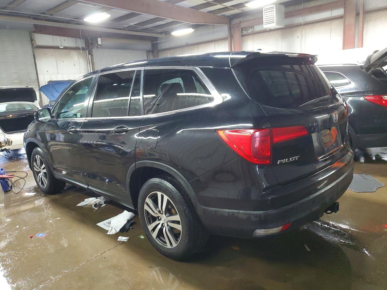 2016 HONDA PILOT EXL photo 4