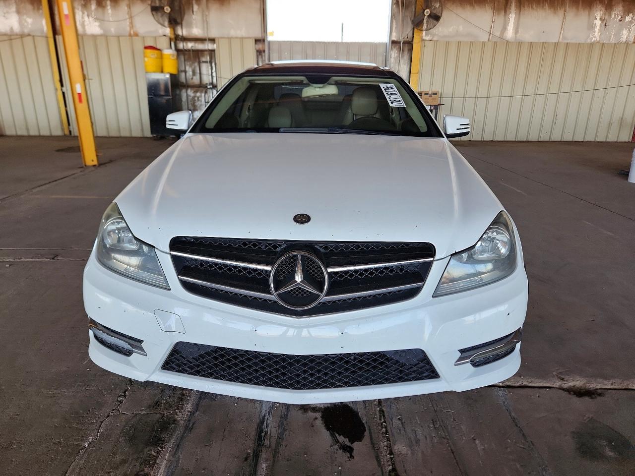 2015 MERCEDES-BENZ C 350 photo 9