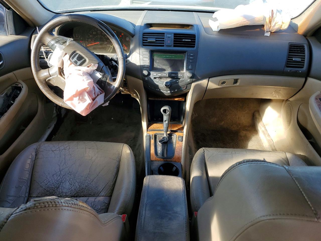2004 HONDA ACCORD photo 22