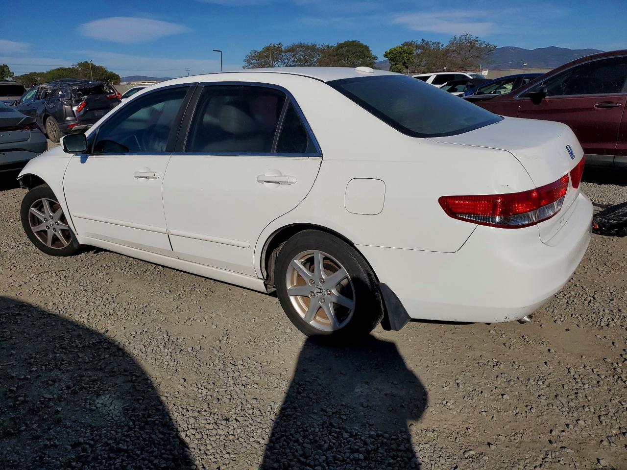 2004 HONDA ACCORD photo 4