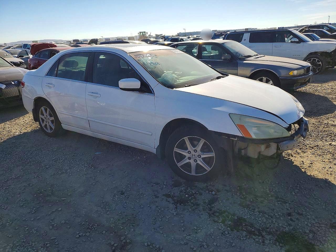 2004 HONDA ACCORD photo 10