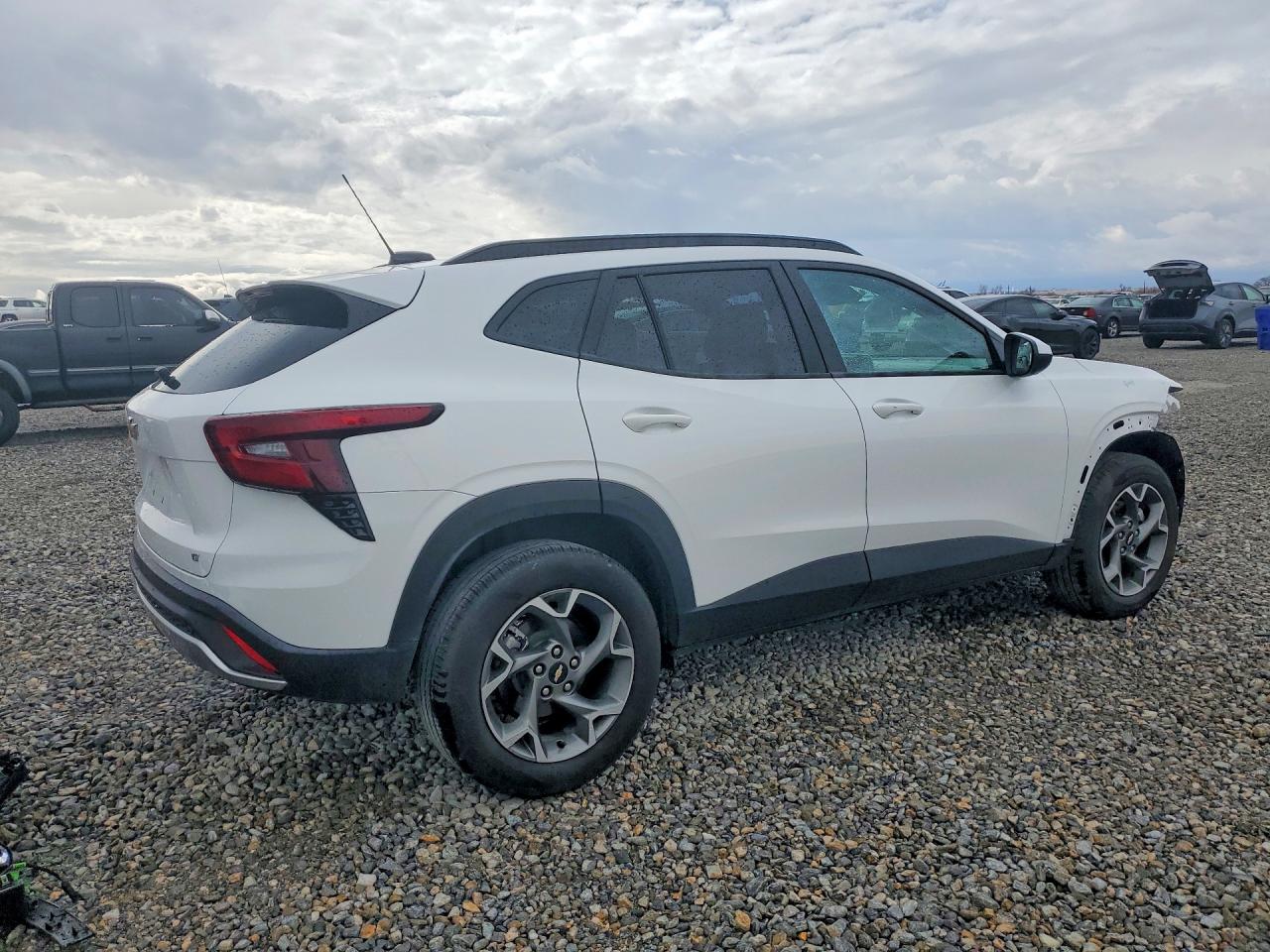 2025 CHEVROLET TRAX 1LT photo 5