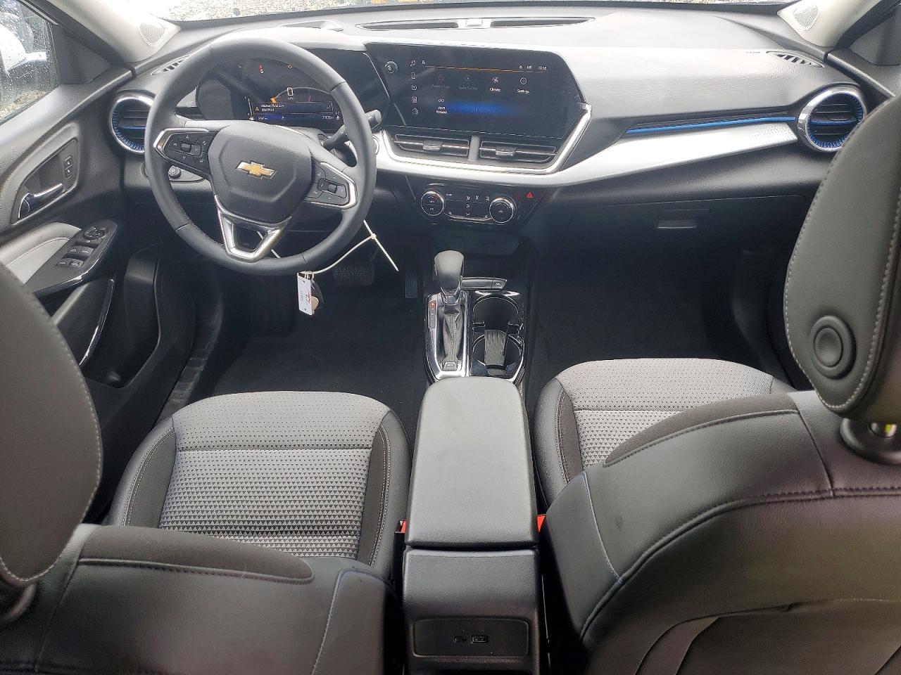 2025 CHEVROLET TRAX 1LT photo 15
