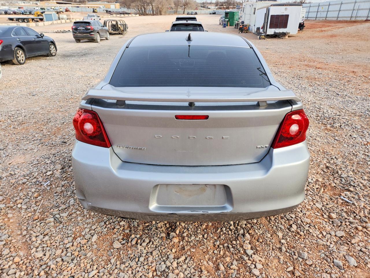 2013 DODGE AVENGER SXT photo 6