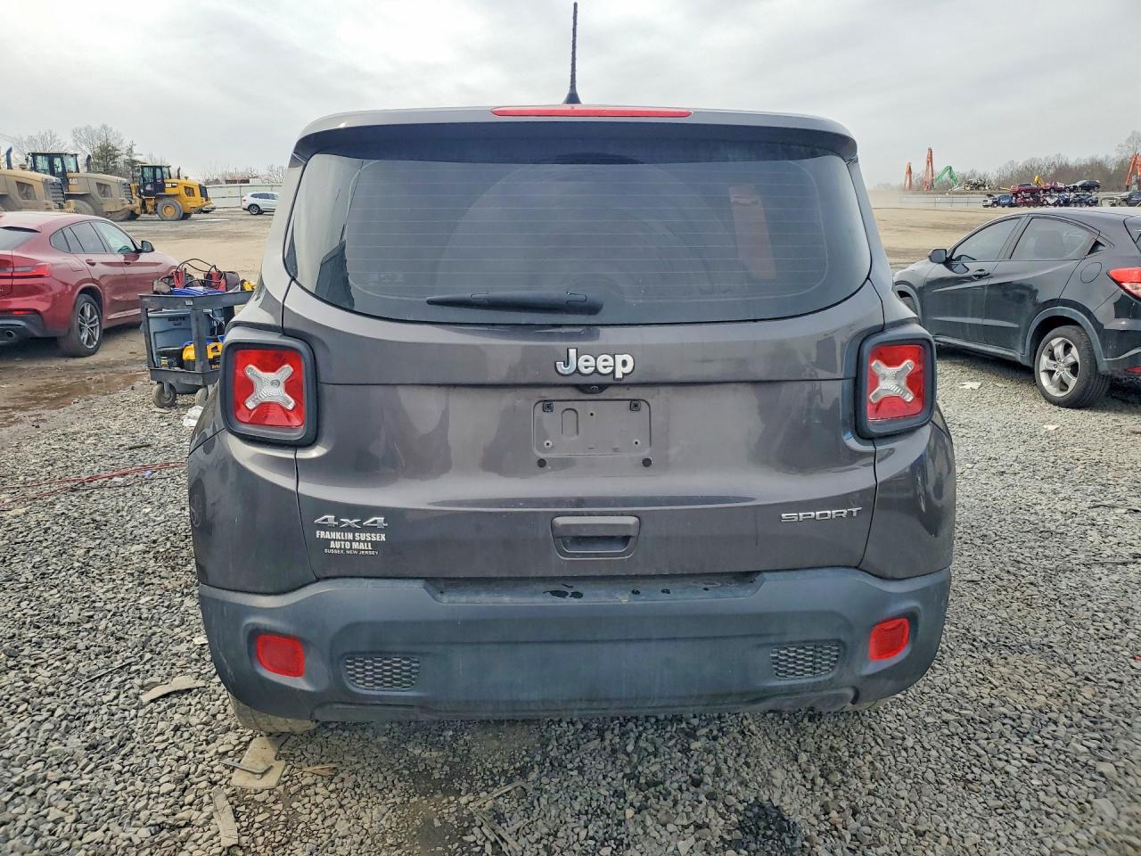 2019 JEEP RENEGADE SPORT photo 6