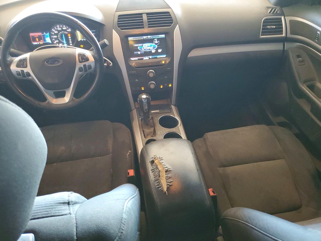 2013 FORD EXPLORER XLT photo 8