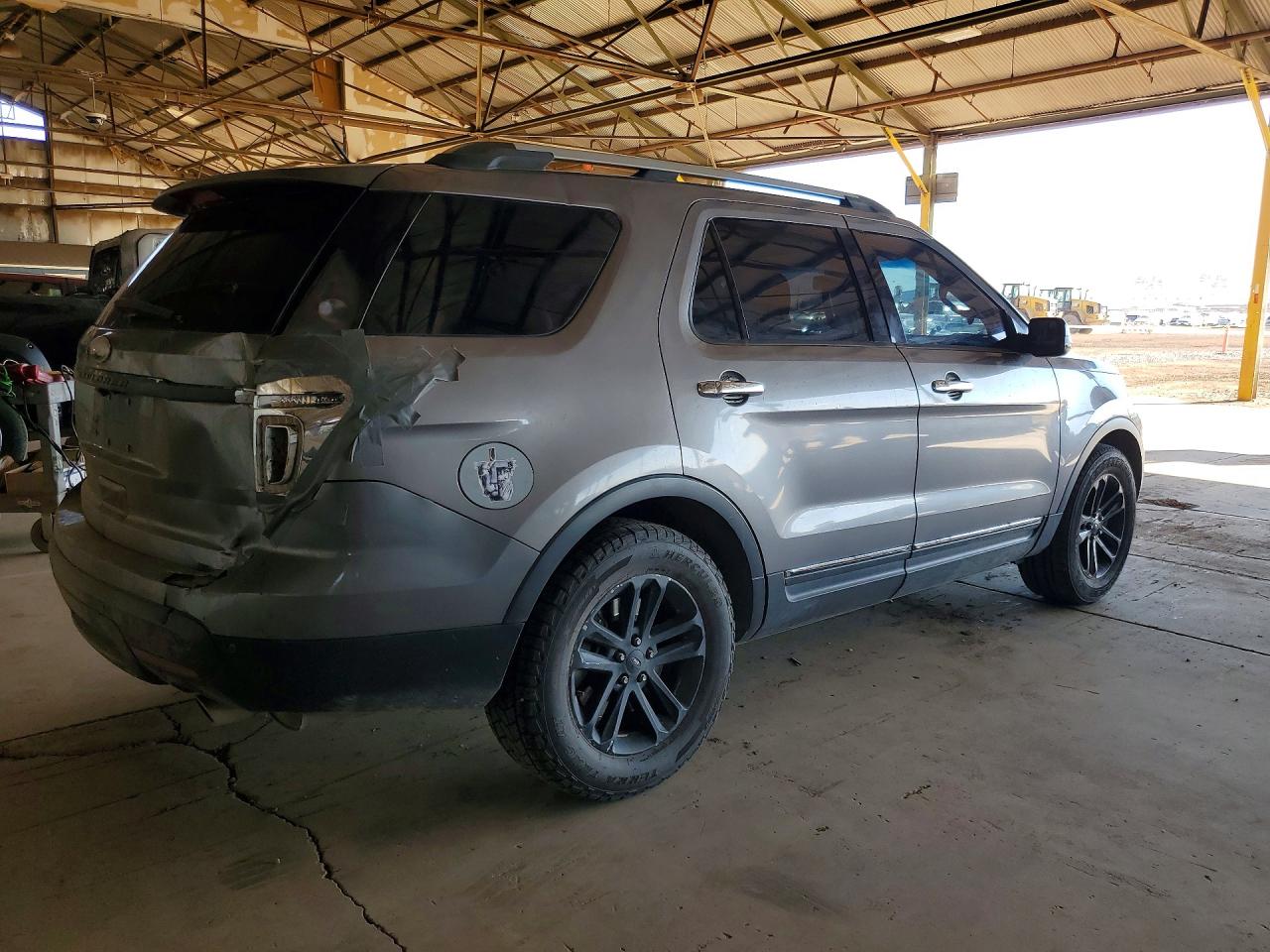 2013 FORD EXPLORER XLT photo 3