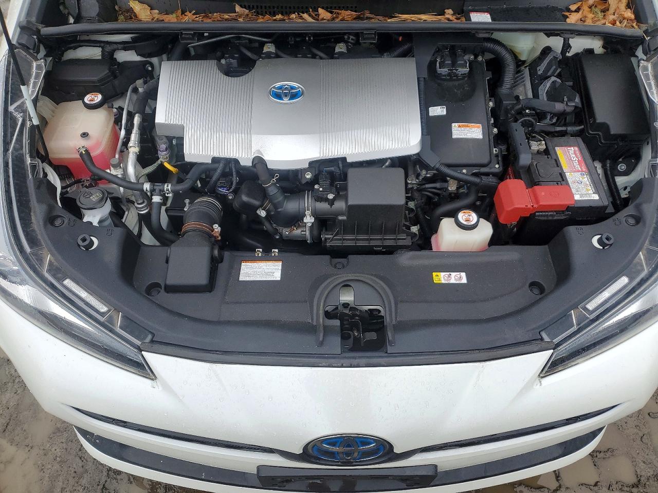 2019 TOYOTA PRIUS LE AWD-E photo 11