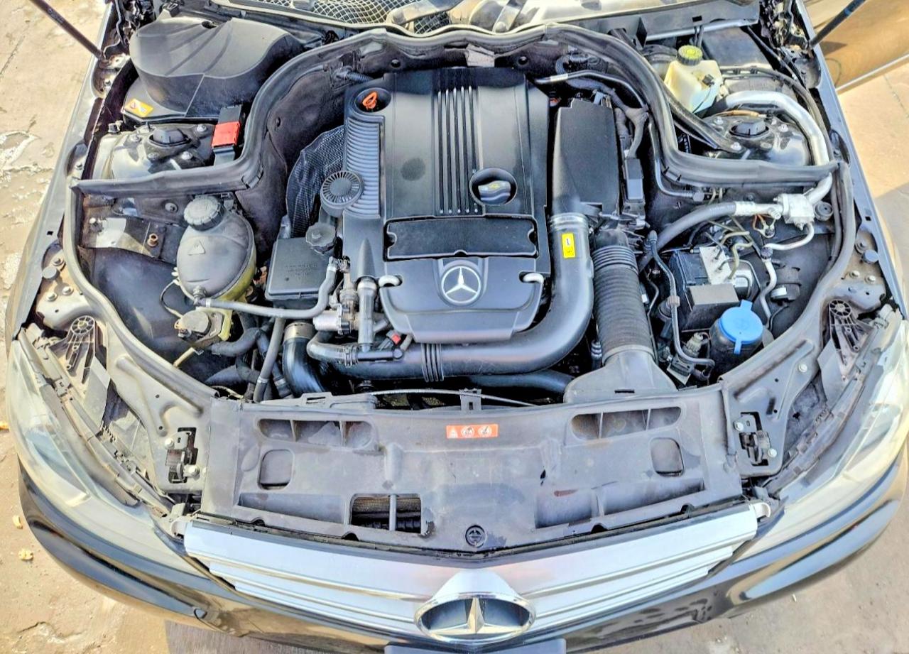 2013 MERCEDES-BENZ C 250 photo 11