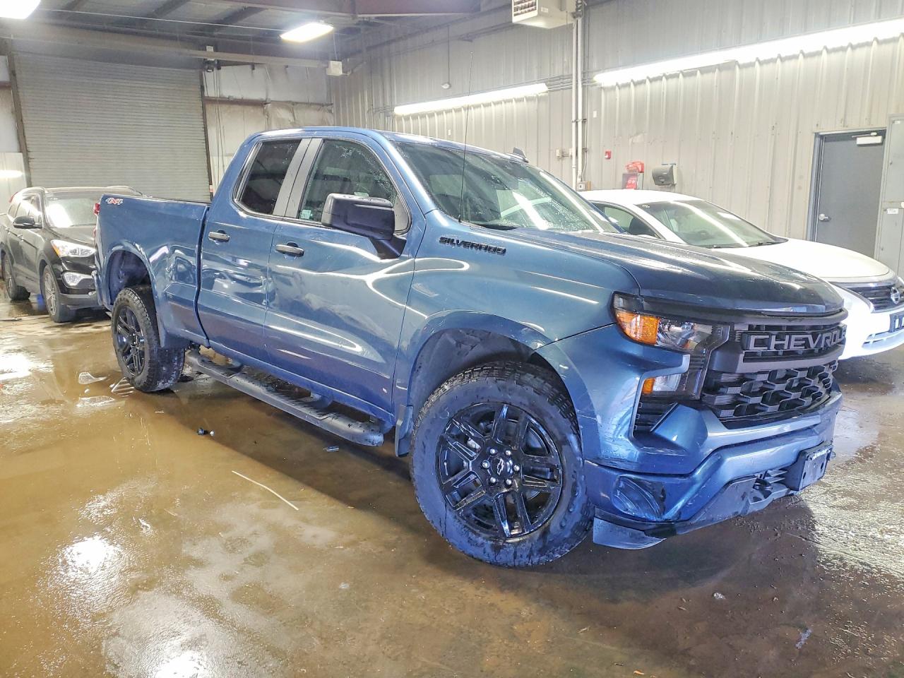 2024 CHEVROLET SILVERADO K1500 CUSTOM photo 10