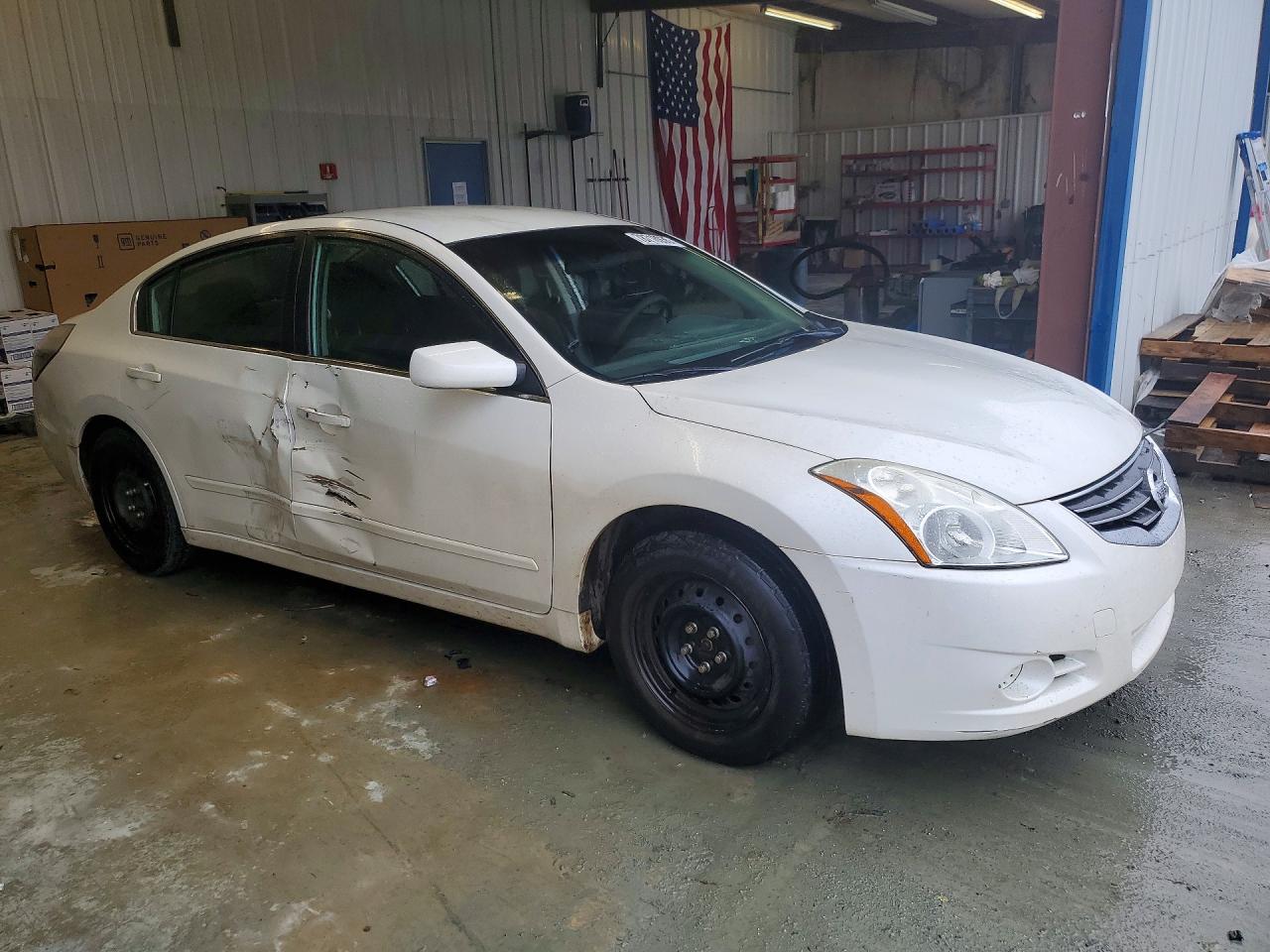 2011 NISSAN ALTIMA BASE photo 4