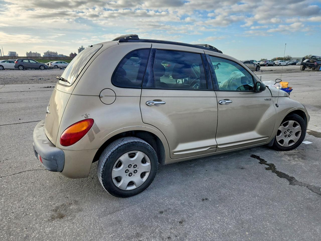 2003 CHRYSLER PT CRUISER CLASSIC photo 3